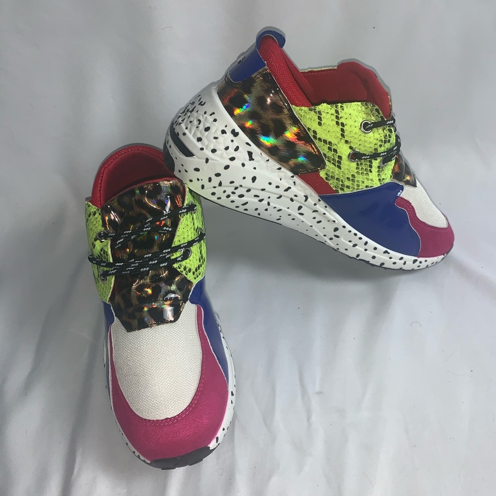 Lira Fuchia Sneaker